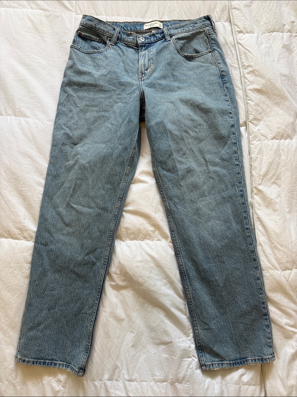 Abercrombie & Fitch Women's Straight-Leg Jeans in Light Blue Wash